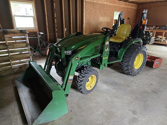 Image of John Deere 2032R equipment image 1