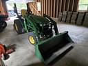 2015 John Deere 2032R Image