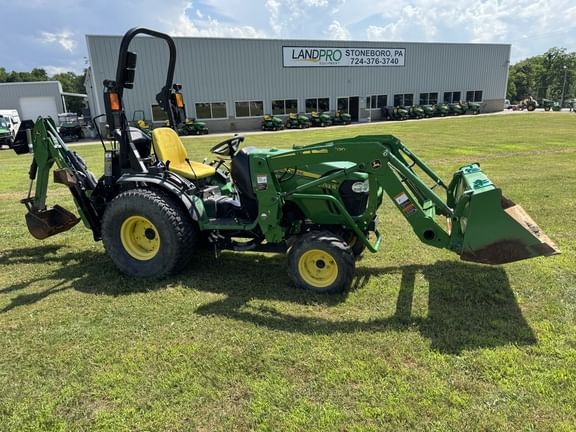 2015 John Deere 2032R Equipment Image0