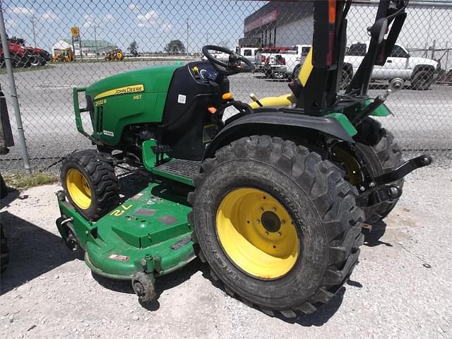 Image of John Deere 2032R equipment image 1