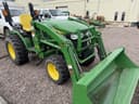 2015 John Deere 2032R Image