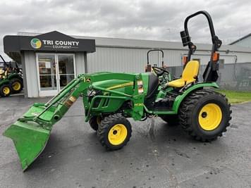 Main image John Deere 2032R