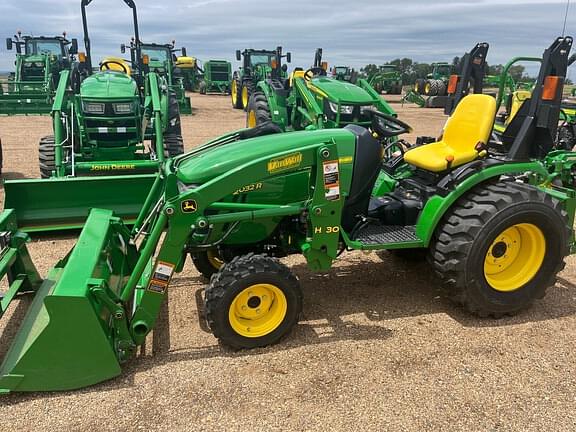 Image of John Deere 2032R equipment image 1