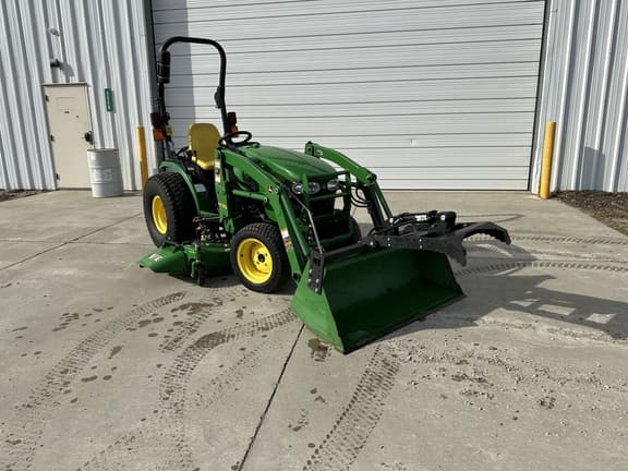 Image of John Deere 2032R Primary image