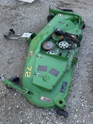 Image of John Deere 2032R equipment image 4