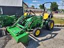 2015 John Deere 2032R Image