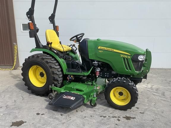 Image of John Deere 2032R Primary image