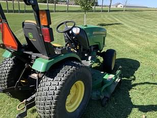 Main image John Deere 2032R 8