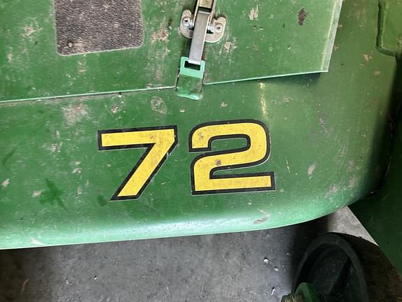 Image of John Deere 2032R equipment image 1