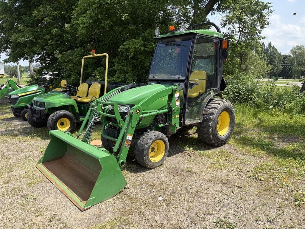 Image of John Deere 2032R Primary image