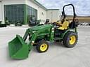 2015 John Deere 2032R Image