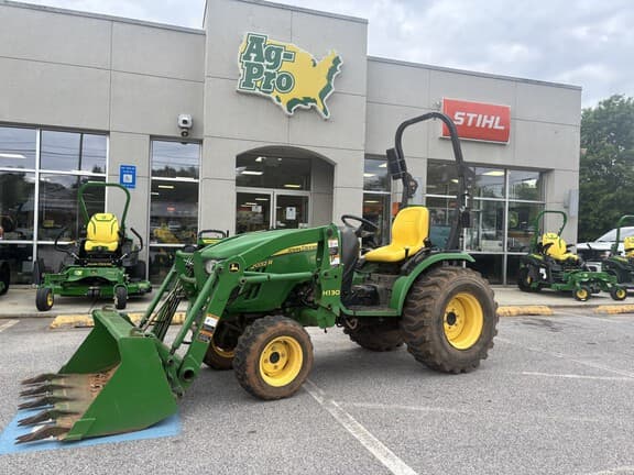 Image of John Deere 2032R equipment image 2