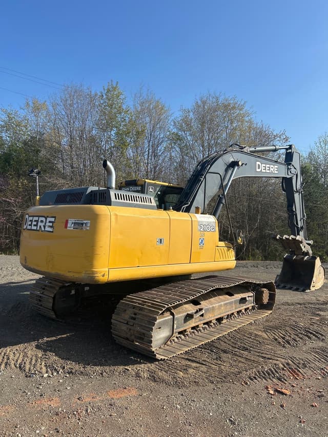 Image of John Deere 210G LC equipment image 4