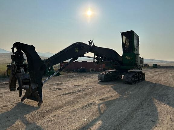 2015 John Deere 2154D Equipment Image0