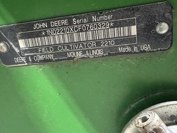 Image of John Deere 2210 equipment image 2