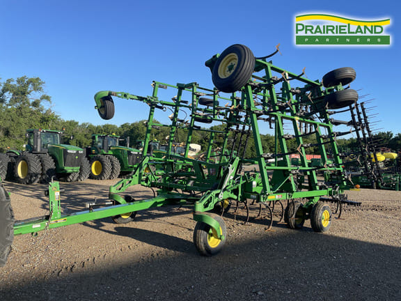 2015 John Deere 2210 Equipment Image0