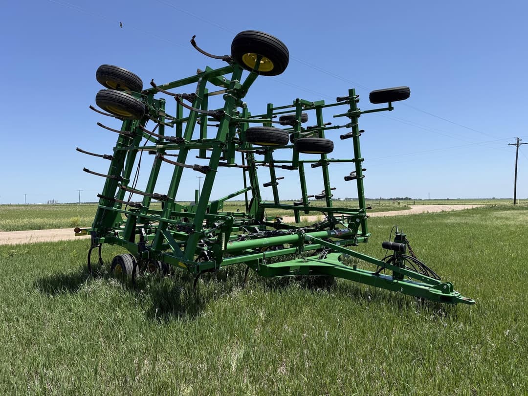 Image of John Deere 2210 Primary image