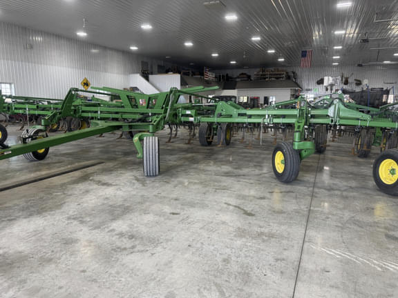 Image of John Deere 2210 Primary image