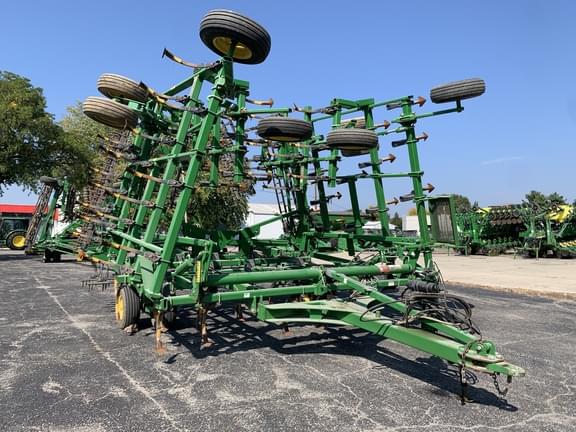 Image of John Deere 2210L Primary image