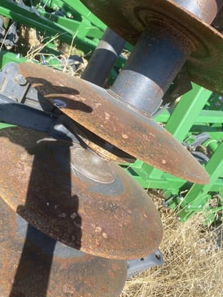 Image of John Deere 2310 equipment image 4