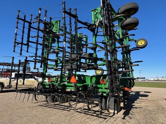 Image of John Deere 2410 equipment image 2