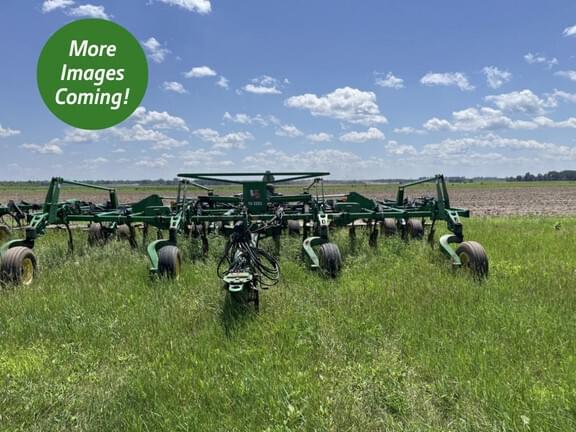 Image of John Deere 2410 Primary Image