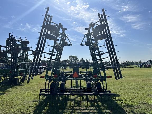 Image of John Deere 2410 equipment image 2