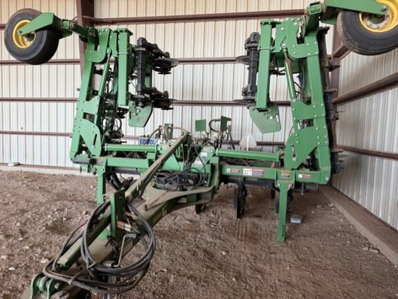 2015 John Deere 2510H Equipment Image0