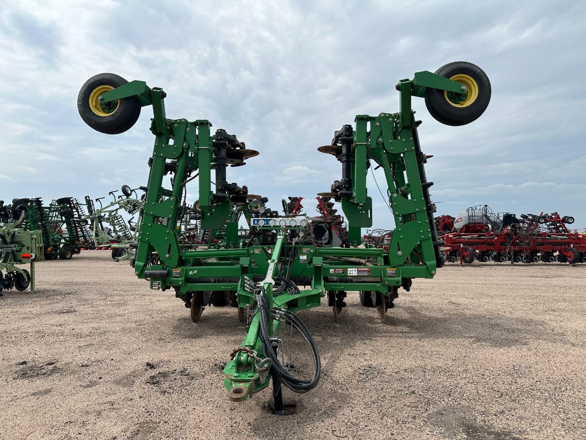 2015 John Deere 2510H Equipment Image0