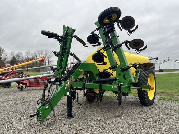Main image John Deere 2510L