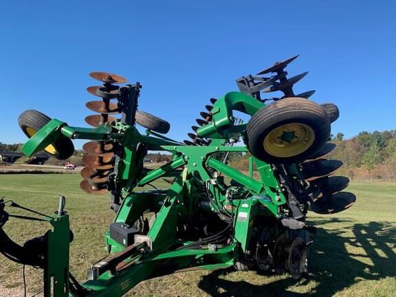 Image of John Deere 2623 Primary image