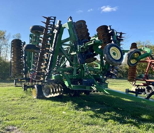 Image of John Deere 2623VT equipment image 1