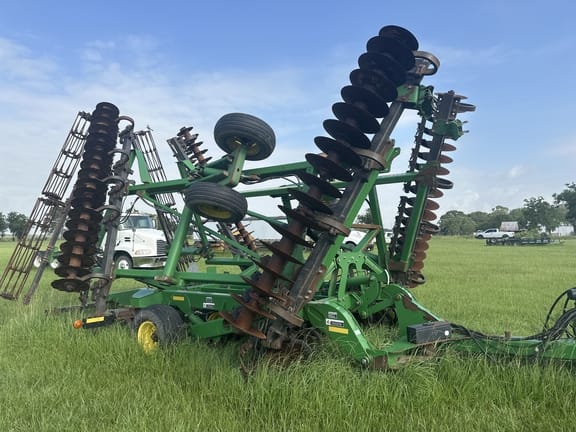 2015 John Deere 2623VT Equipment Image0