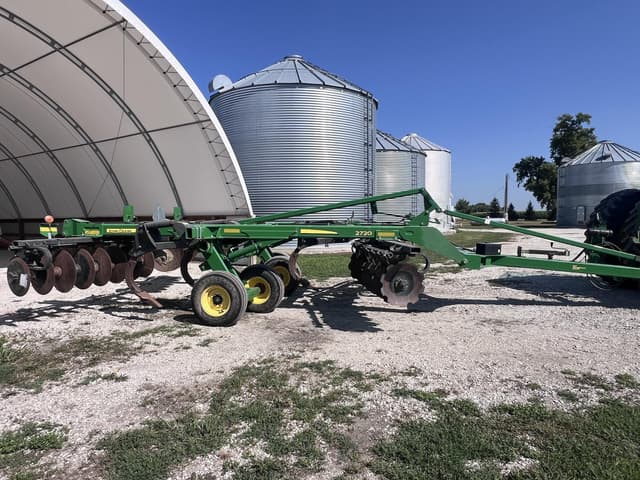 Image of John Deere 2720 equipment image 3