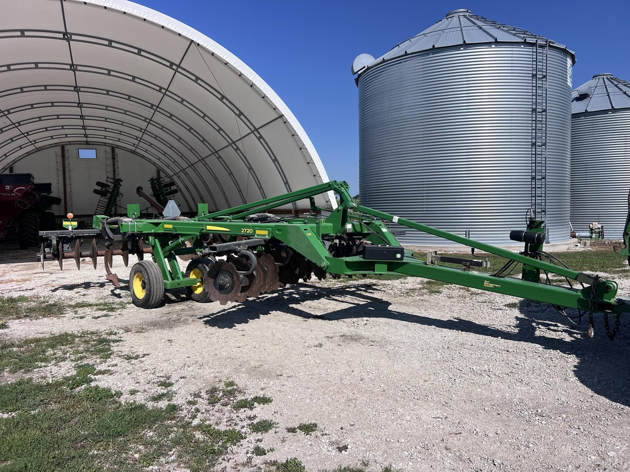 2015 John Deere 2720 Equipment Image0