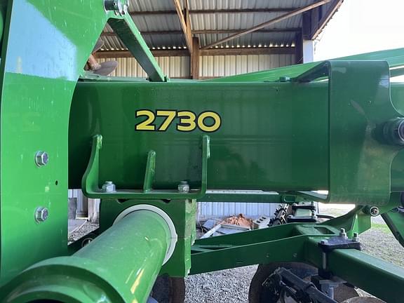 Image of John Deere 2730 equipment image 3