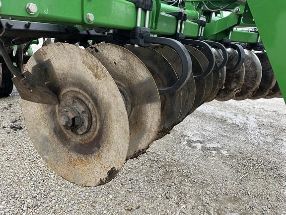 Image of John Deere 2730 equipment image 3