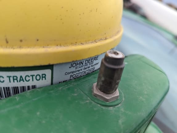 Image of John Deere StarFire 3000 equipment image 4