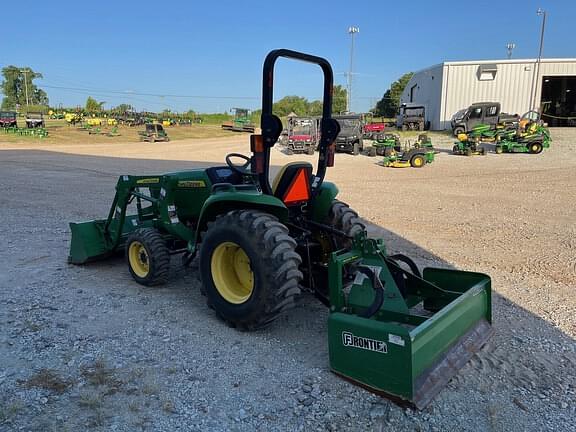 Image of John Deere 3032E equipment image 4