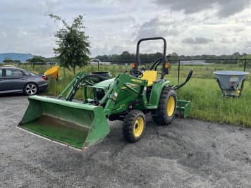 Main image John Deere 3032E