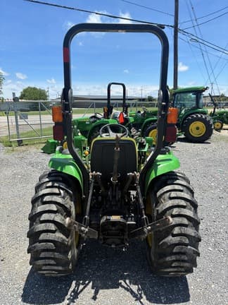 Image of John Deere 3032E equipment image 3