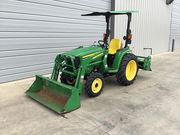 Image of John Deere 3032E equipment image 1