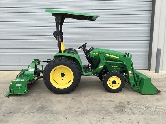 Image of John Deere 3032E equipment image 3