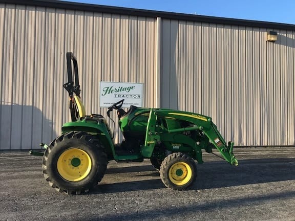 Main image John Deere 3033R
