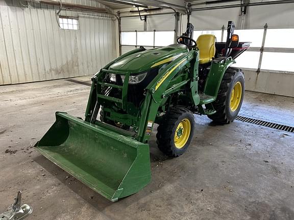 Image of John Deere 3033R Primary image