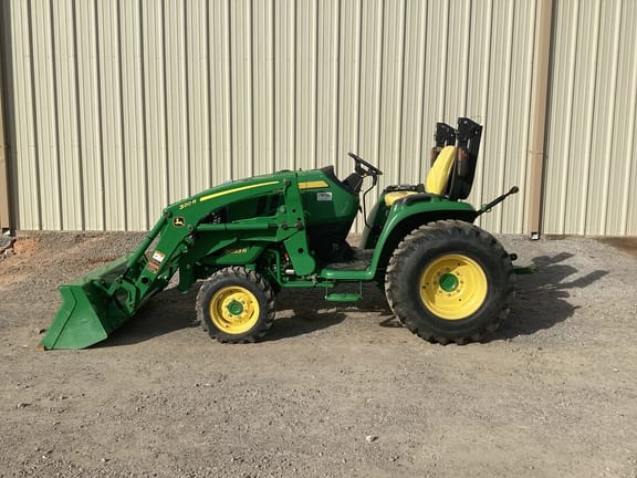 Main image John Deere 3033R