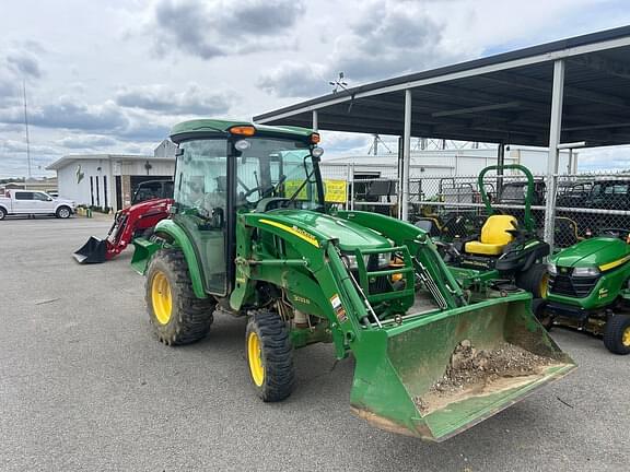 Image of John Deere 3033R equipment image 1