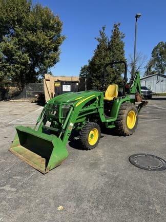 Main image John Deere 3033R