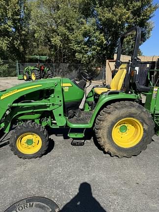 Image of John Deere 3033R equipment image 1