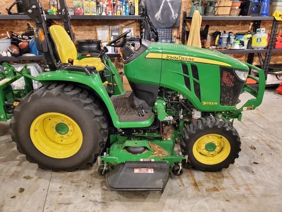 Main image John Deere 3033R